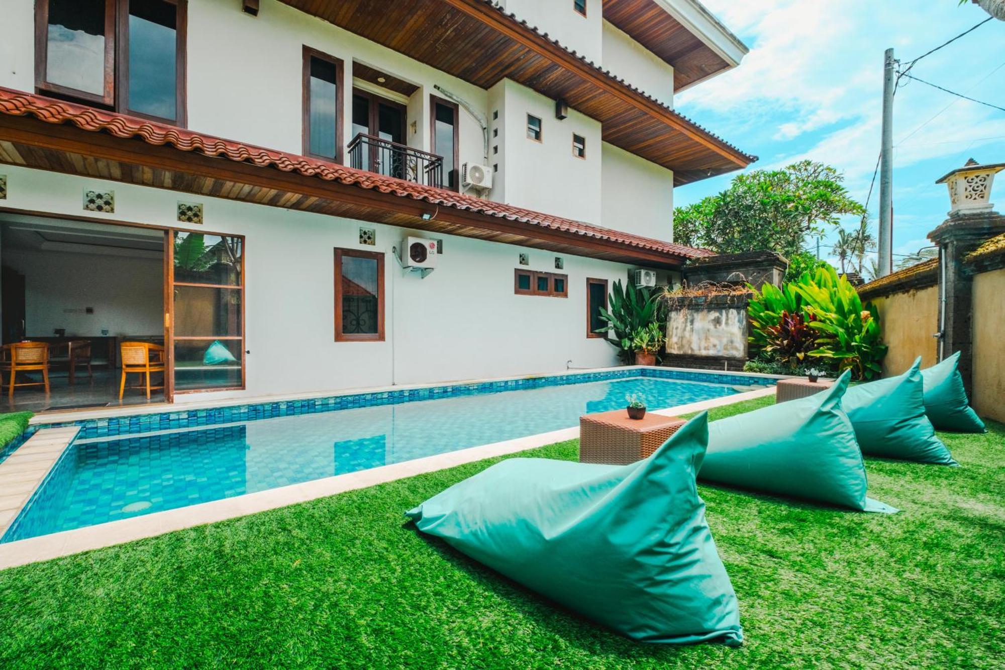 Starloka Saba Bali Hotel Blahbatu Exterior photo